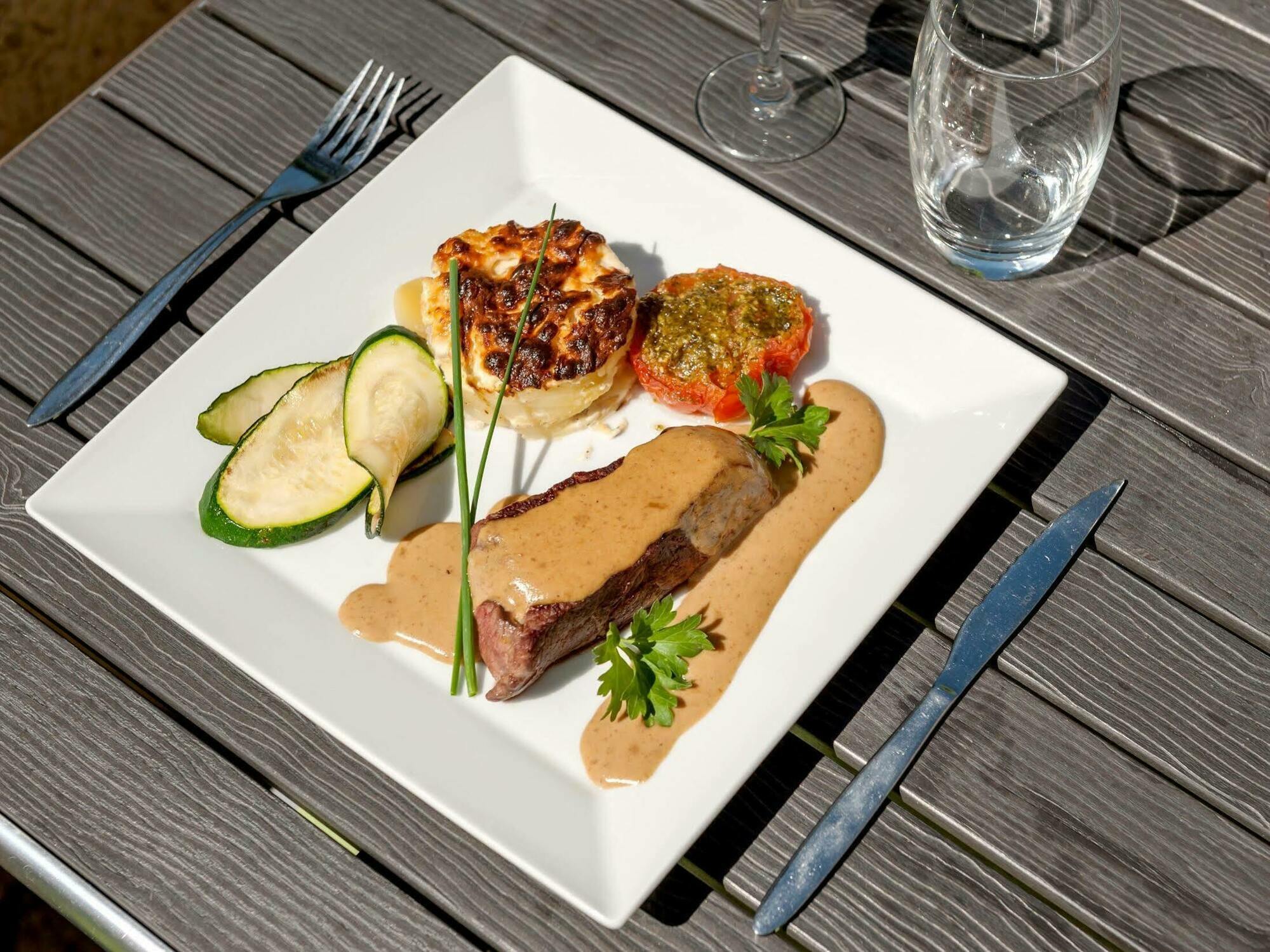 Le Collonges Hotel